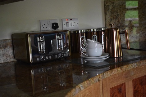 Vivianna kitchen cups detail, Treeopia